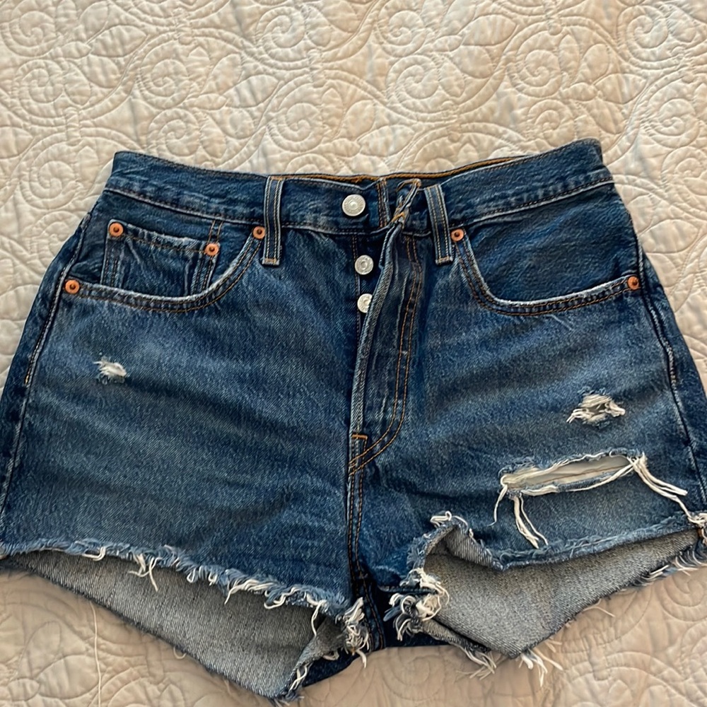 Levi’s shorts